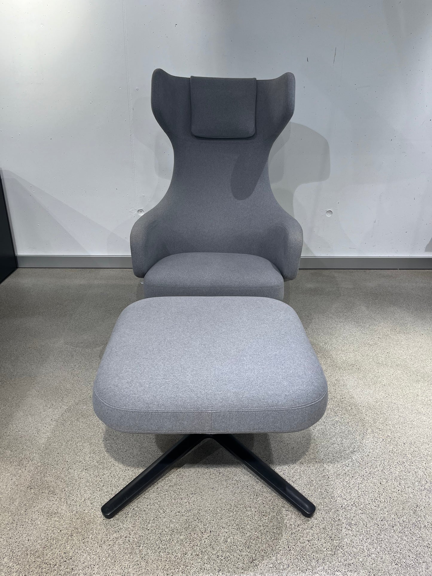 Vitra Grand Repos und Ottoman